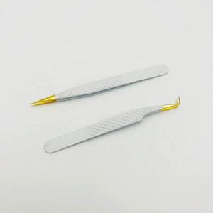Pinzas de Acero Inoxidable Profesionales de Alta Calidad para Pestañas, con Punta de Diamante, Aislamiento Dorado, 90 Grados, Blancas, Personalizadas, Venta al Por Mayor - Product Image 3
