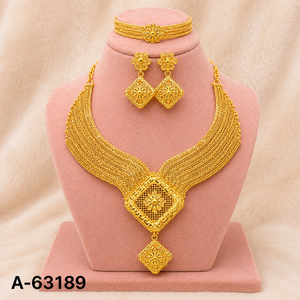Ensemble collier et boucles d'oreilles classiques plaqués or 24 carats, bijoux de mariage pour femmes A-63161 - Product Image 5