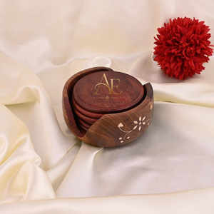 Juego de cinco posavasos redondos de madera hechos a mano con incrustaciones florales, con soporte, posavasos vintage para bebidas, artículo decorativo artesanal para mesa. - Product Image 1