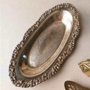 Plateau décoratif rond en acier, finition or antique, très demandé, meilleur prix, accessoire de cuisine et d'intérieur - Product Image 6