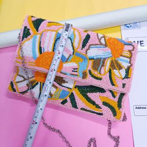 Bolsa de Almacenamiento Colgante Hecha a Mano con Cuentas, Diseño Floral Colorido, Elegante, Multiusos, con Correa de Cadena, Ecológica, Perfecta para Fiestas - Product Image 2