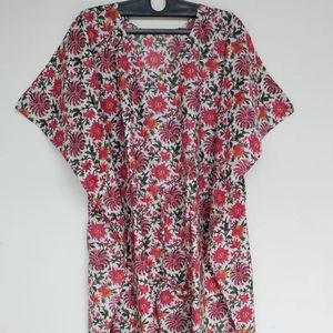 Vestido Kaftán de Algodón Hecho a Mano en India, Túnica Kimono de Corte Holgado para la Playa - Product Image 1