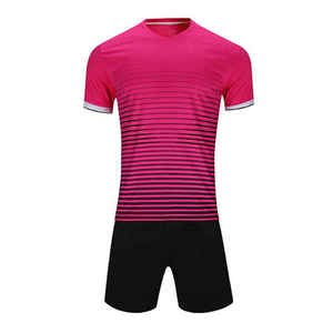เสื้อฟุตบอลแบบใหม่ปี 2026 ระบายอากาศได้ดี ผลิตจากโพลีเอสเตอร์ 100% คอวี พิมพ์ลายแบบซับลิเมชั่น ชุดทีม ขายส่ง ชุดยูนิฟอร์ม - Product Image 4