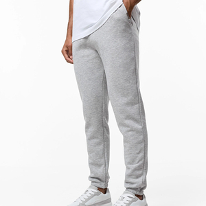 Nueva ropa deportiva informal para hombre, para fitness y running, para otoño e invierno, con estampado moderno, sudadera holgada con capucha y pantalones largos. - Product Image 3