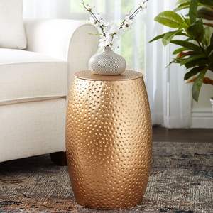 Table d'appoint en métal décorative avec des éléments artistiques qui rehaussent l'ambiance générale avec une touche artistique - Product Image 4