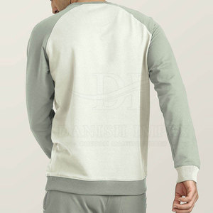 Survêtement pour homme très demandé, idéal pour les voyages, la marche et le style urbain, avec un tissu confortable et un look élégant. - Product Image 2