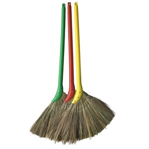 Escoba de hierba artificial de alta calidad de Vietnam con mango de plástico, escoba de hierba de limpieza al por mayor - Product Image 4