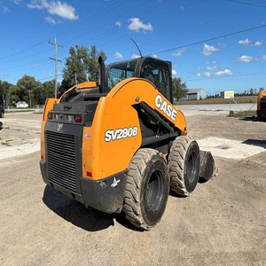 Chargeuse compacte haute performance avec une forte capacité de levage pour les applications de construction, d'aménagement paysager et agricoles - Product Image 5