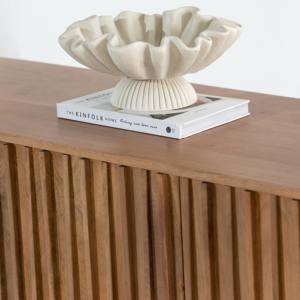 Aparador de Madera de 3 Puertas Vandana Falcon Ultra con Almacenamiento Elegante para Interiores de Hogares Modernos - Product Image 2