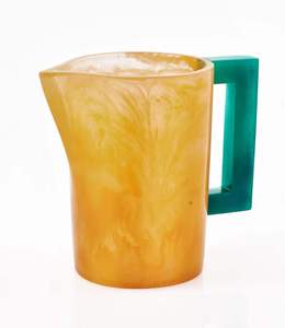 Carafe à eau en résine au design moderne, texture résineuse, motif tourbillon aqua abricot, style bohème pour la cuisine - Product Image 2