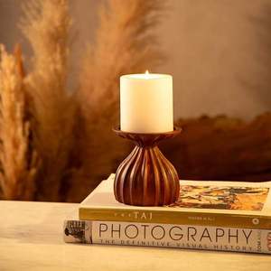 Élégant porte-bougie en bois de qualité supérieure, design créatif, porte-bougie brillant pour la décoration de la maison et des mariages, à prix bas. - Product Image 1