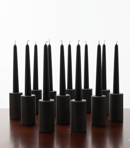 Bougies coniques artisanales en cire de paraffine de qualité supérieure, sans fumée et à parfum personnalisé, pour événements d'Halloween, en commande en gros - Product Image 1