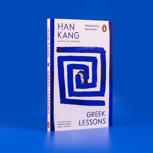 Lecciones de griego de Han Kang, libro en inglés, ficción literaria y historia de conexión humana - Product Image 1
