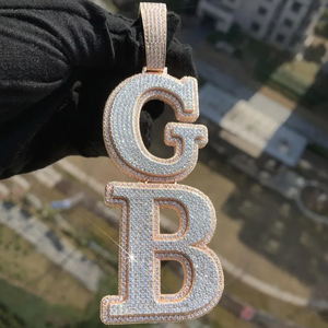 Colgante de Moissanita Dorada Personalizado de Fábrica con Corte Brillante, Cadena Cubana VVS, Nombre 3D Personalizado, Joyería Clásica para Fiestas - Product Image 1