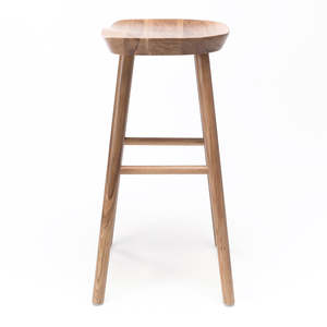 เก้าอี้บาร์ไม้สักแท้จากโรงงาน ดีไซน์เรียบหรู สำหรับร้านกาแฟ รีสอร์ท วิลล่า และโครงการโรงพยาบาล - Product Image 3