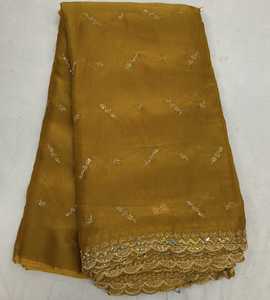 Sari Lehenga de Diseñador con Bordado Floral de Lentejuelas de Seda Mose, Tejido 100% de Tela de Seda, Revestimiento de PA, Punto de Trama de Peso Medio - Product Image 2