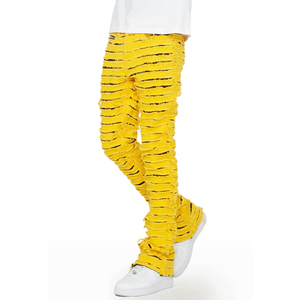 Jean droit déchiré pour homme, coupe slim, en denim extensible avec appliqué à franges et patch de créateur - Product Image 1