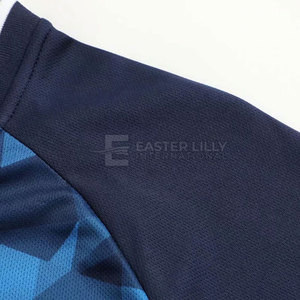 Uniforme de Fútbol de Nuevo Estilo, Servicio OEM, MOQ Bajo, Diseño Personalizado, Transpirable y de Secado Rápido - Product Image 3