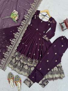 Robe Anarkali / Kurti / Salwar Kameez de créateur, style col rond, pour femmes ou filles, prix bas, meilleure qualité, spéciale pour les mariages et les cérémonies. - Product Image 6