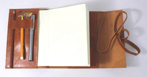 Diario de cuero genuino vintage hecho a mano con papel de borde deshilachado y cierre con llave, cuaderno de cuero - Product Image 3