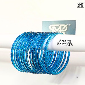 Elegante Juego de Brazaletes de Cristal Azul con Cuentas Doradas, Brazaletes Tradicionales Indios Chudi para Novia, Juego de 12 Piezas, Joyería Étnica para Mujer, Estilo Elegante - Product Image 1