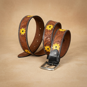 Ceinture équestre en cuir marron avec embossage floral et clous turquoise, boucle argentée - Product Image 4