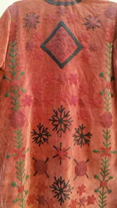 Elegante Chaqueta Larga de Terciopelo Naranja Bordada con Diseño Geométrico, Estilo Bohemio, Cuello Alto, Estilo Étnico, Ropa de Invierno - Product Image 5