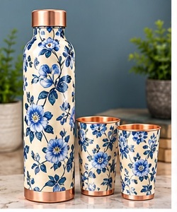 Bouteille d'eau artisanale en cuivre avec 2 tasses, motif arbre, gourde isotherme en métal, ensemble de voyage portable pour boissons - Product Image 2