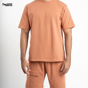 Conjunto de Camiseta y Pantalones Cortos Casuales de Verano Unisex 2026, Venta al Por Mayor Personalizada, Estilo Urbano de 2 Piezas, 100% Algodón de Secado Rápido - Product Image 2