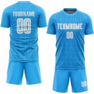 Tenue de football professionnelle à col rond, personnalisable par sublimation, kit d'équipe en interlock, équipement de performance pour le marché américain - Product Image 4