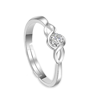 Bague de mariage plaquée or blanc avec sertissage clos, diamant solitaire taille ronde, bijoux de fiançailles en moissanite - Product Image 4
