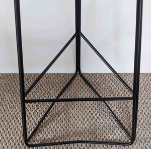 Tabouret de bar en bois massif de style moderne pour la maison, le bar, le salon, le café, la cuisine, le restaurant, le pub, le club, l'hôtel, la salle à manger ou la chambre. - Product Image 4