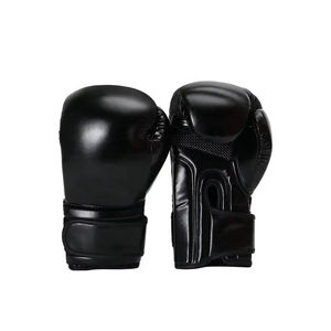 Gants de boxe en cuir véritable de qualité supérieure, logo personnalisé, anti-humidité pour hommes, design haut de gamme, créez votre propre style, dernière tendance. - Product Image 4