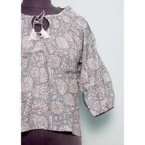 Blusa de Mujer 100% Algodón, Tejida a Mano, Estilo Vintage Floral, para Primavera/Verano, Informal de Oficina, Transpirable, Ecológica, con Manga Abullonada Mini y Cuello Redondo - Product Image 3