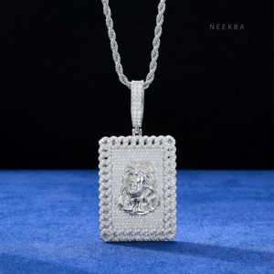 Colgante de Jesús con Marco Cubano - Colgante de Moissanita de Plata de Ley 925, Colgante de Moissanita VVS Color D, Joyería Artesanal de Fe - Product Image 2