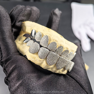 Juego Completo de Grillz Dentales de Plata 925 para Hombre con Moissanita, 20 Piezas, Personalizado con Pavé, Joyería Bucal de Lujo Estilo Hip Hop - Product Image 4