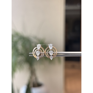 Modernos Pendientes de Oro Fino de 14K con Diseño de Triple Pera Circular y Circonitas Cultivadas en Laboratorio de 0.70 Ct, Certificados por IGI, Joyería de Lujo para Mujer - Product Image 4