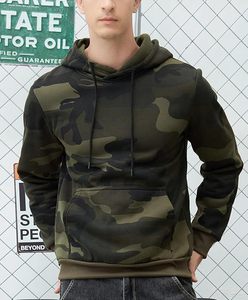 เสื้อฮู้ดซิปพิมพ์ลายพรางแบบสตรีทแวร์หนานุ่มพิเศษสำหรับผู้ชาย พร้อมโลโก้สั่งทำได้ - Product Image 4