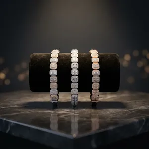 Bracelet tennis pour femme en moissanite plaqué or massif certifié GRA, taille émeraude, design géométrique, sertissage en canal, luxe, mariage - Product Image 2