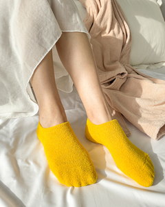 Chaussettes de nuit douces et chaudes en microfibre hautement élastique, respirantes, couleur bonbon classique, chaussettes pantoufles moelleuses pour femmes - Product Image 4