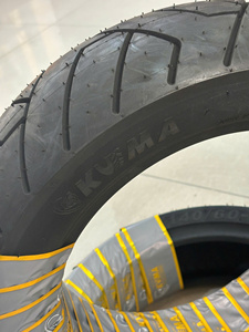 Pneu de scooter KUMA K238, forte adhérence, maniabilité fluide, design durable, pour Scoopy, Zoomer, Freego. - Product Image 6