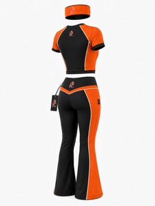 Ensemble confortable pour femme avec haut, leggings et bandeau, conçu pour la gym, le yoga, le jogging, les étirements et les tenues décontractées et actives. - Product Image 5
