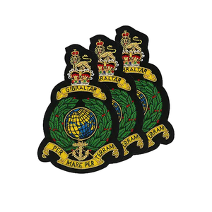 Écusson brodé sur mesure en fil d'or, motif ancre nautique et couronne, à coudre, blason maritime brodé à la main pour blazer - Product Image 3