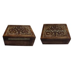 Joyero de madera hecho a mano para niñas y mujeres, caja decorativa con diseño tallado y tapa con bisagras - Product Image 2
