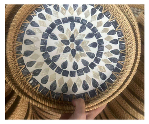 Panier de rangement circulaire en rotin naturel avec incrustation de nacre, motif floral, écologique, pour la cuisine, multifonctionnel, maison moderne - Product Image 1