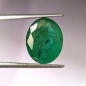 Émeraude naturelle taille ovale, pierre précieuse verte à facettes pour la fabrication de bijoux, Sapphire Gems International EF-286 6,80 carats - Product Image 6