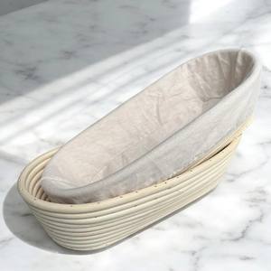 Panier de levage du pain en rotin fait main et écologique avec doublure, logo personnalisable, outil de boulangerie pour la pâte au levain - Product Image 1