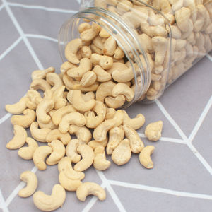 Nueces de Anacardo Crudas Orgánicas Certificadas, Suministro a Granel - Product Image 1