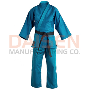 Combinaison de karaté légère pour hommes et femmes, uniforme d'entraînement d'arts martiaux personnalisé, vêtements de sport respirants - Product Image 4