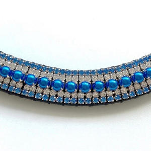 Bandes de front de cheval en forme de vague en cuir anglais noir avec 5 rangées de perles bleues et cristaux clairs strass bling bande de front en gros - Product Image 1